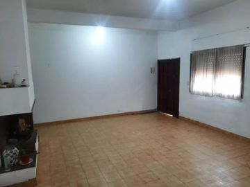 VENTA CASA 2 DORMITORIOS, BARRIO COLON, CORDOBA