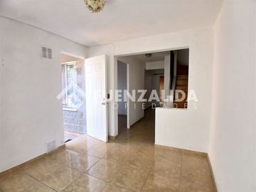 Casa en Venta en Jardines del Valle/ Juan de Dios Malebrán