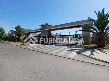 Casa en Venta en Jardines del Valle/ Juan de Dios Malebrán