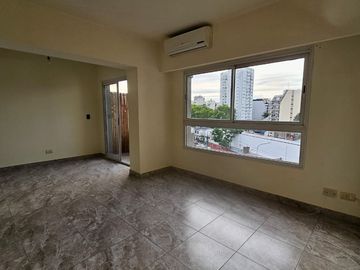 Departamento 2 amb. con pileta en Villa del Parque