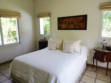 VENTA Casa 5 ambientes c/pileta en Los Cardales