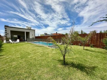 Venta exclusiva casa de campo en Domselaar Chico