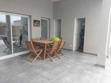 Venta exclusiva casa de campo en Domselaar Chico