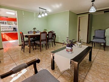 Venta Casa 4D/3B - Quilicura