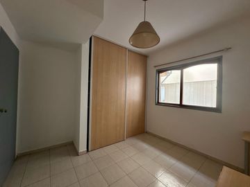 VENTA DEPTO 2 AMB CON  PATIO V.URQUIZA APTO CRED