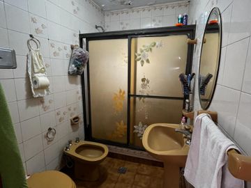 VENTA CASA c/COMERCIO BANFIELD ESTE APTO CREDITO