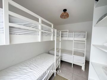 Casa de playa en alquiler nueva y totalmente amoblada en Puerto viejo KM. 70