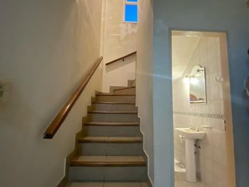 VENTA CASA DUPLEX, BERAZATEGUI