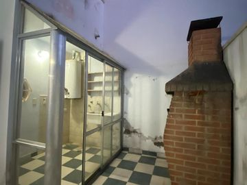 VENTA CASA DUPLEX, BERAZATEGUI