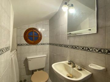 VENTA CASA DUPLEX, BERAZATEGUI