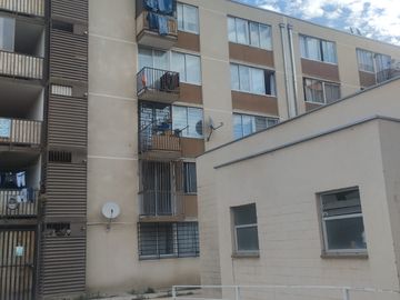 VENTA DEPARTAMENTO 2HAB 1BA CERRO NAVIA