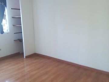 VENTA DEPARTAMENTO 2HAB 1BA CERRO NAVIA