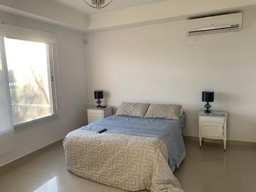 VENTA Casa en San Isidro Labrador al GOLF
