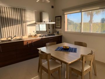 VENTA Casa en San Isidro Labrador al GOLF
