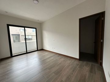 CASA EN VENTA EN LAS ESMERALDAS LOS CRISTALES CARRETERA NACIONAL
