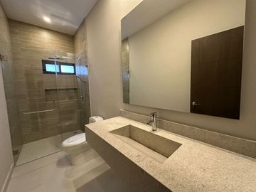 CASA EN VENTA EN CARRETERA NACIONAL BOSQUES DE LAS MISIONES