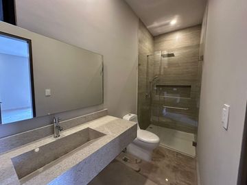 CASA EN VENTA EN CARRETERA NACIONAL BOSQUES DE LAS MISIONES