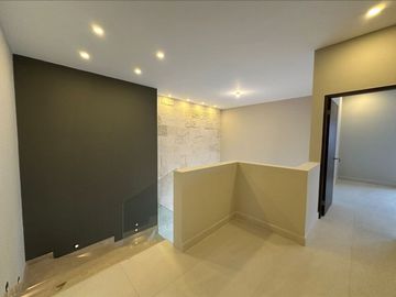 CASA EN VENTA EN CARRETERA NACIONAL BOSQUES DE LAS MISIONES