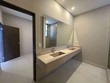 CASA EN VENTA EN CARRETERA NACIONAL BOSQUES DE LAS MISIONES