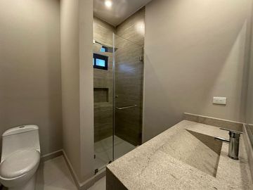 CASA EN VENTA EN CARRETERA NACIONAL BOSQUES DE LAS MISIONES