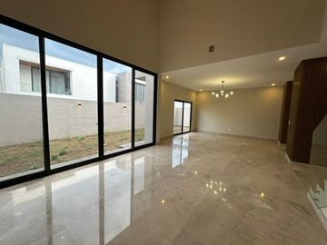 CASA EN VENTA EN CARRETERA NACIONAL BOSQUES DE LAS MISIONES
