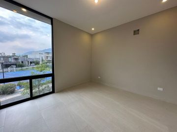 CASA EN VENTA EN CARRETERA NACIONAL BOSQUES DE LAS MISIONES
