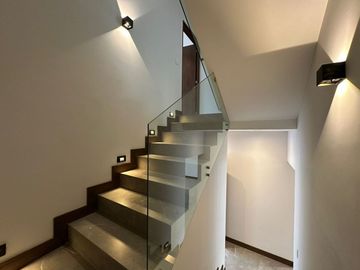 CASA EN VENTA EN LAS ESMERALDAS LOS CRISTALES CARRETERA NACIONAL