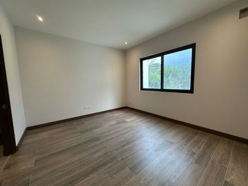 CASA EN VENTA EN LAS ESMERALDAS LOS CRISTALES CARRETERA NACIONAL