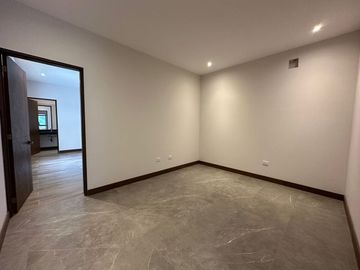 CASA EN VENTA EN LAS ESMERALDAS LOS CRISTALES CARRETERA NACIONAL