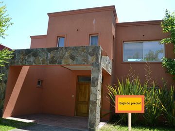 Venta casa San Isidro Labrador VILLANUEVA - APTO CREDITO
