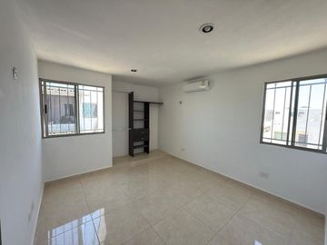 CASA EN MERIDA UBICADA EN LAS AMERICAS