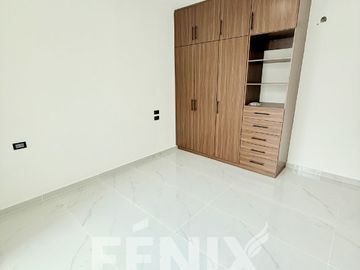 Casa en venta en zona Ánimas- Acabados premium y habitación en planta baja