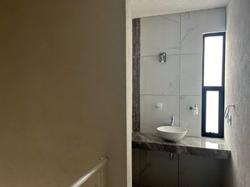 Estrena casa en privada