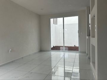 Estrena casa en privada