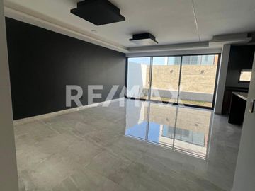 Casa en Venta en Valle Imperial - (3)