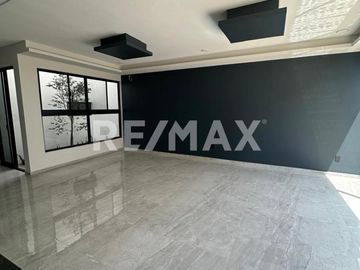 Casa en Venta en Valle Imperial - (3)
