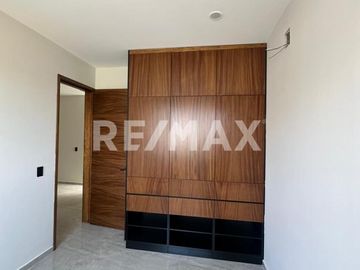 Casa en Venta en Valle Imperial - (3)