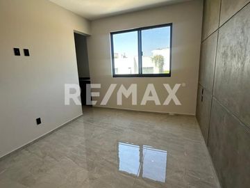 Casa en Venta en Valle Imperial - (3)