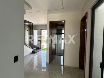 Casa en Venta en Valle Imperial - (3)