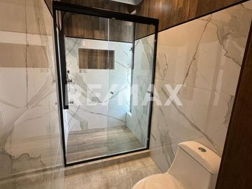 Casa en Venta en Valle Imperial - (3)