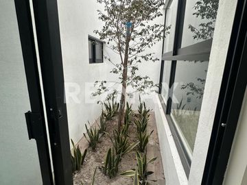 Casa en Venta en Valle Imperial - (3)