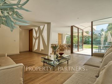 Moderna e impecable casa cercana a Sport francés, colegios.,excelente conectividad