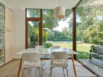 Moderna e impecable casa cercana a Sport francés, colegios.,excelente conectividad