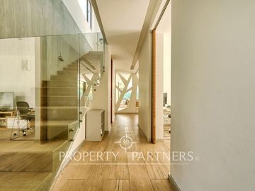 Moderna e impecable casa cercana a Sport francés, colegios.,excelente conectividad