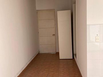 VENTA CASA 4 DORMITORIOS, CADA UNO CON BAÑO,  EN CUMBAYA