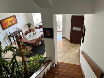 Vendo casa 4 dormitorios en Vista Grande