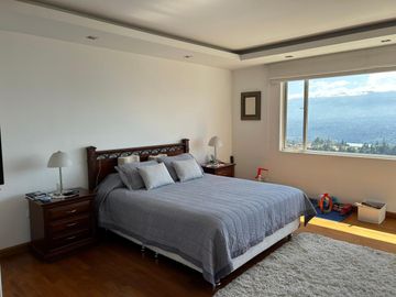 Vendo casa 4 dormitorios en Vista Grande