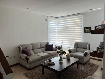Vendo casa 4 dormitorios en Vista Grande
