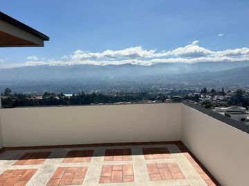 Vendo casa 4 dormitorios en Vista Grande