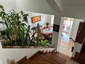 Vendo casa 4 dormitorios en Vista Grande